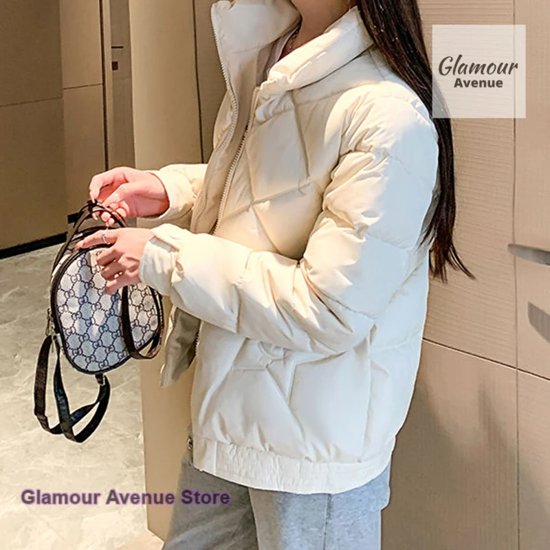 Korean style fashion collar cotton-padded jacket women's autumn and winter new temperament slim thick warm fashion Joker coat.
Korean style fashion collar cotton-padded jacket women's autumn and winter new temperament slim thick warm fashion Joker coat.