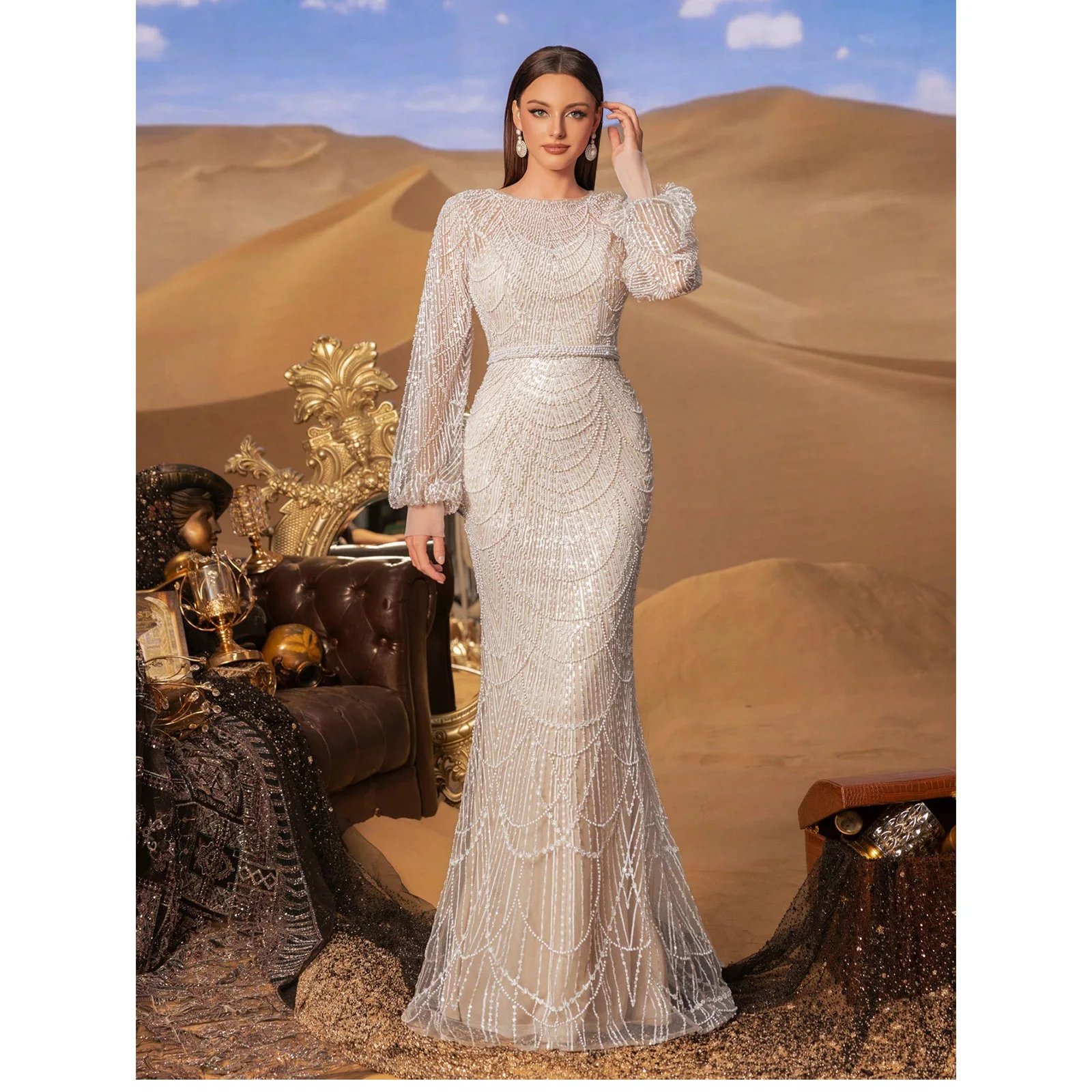 Элегантные и роскошные вечерние платья русалки с длинными рукавами и блестками, украшенные сверкающими хрустальными бусинами.
Элегантные и роскошные вечерние платья русалки с длинными рукавами и блестками, украшенные сверкающими хрустальными бусинами.