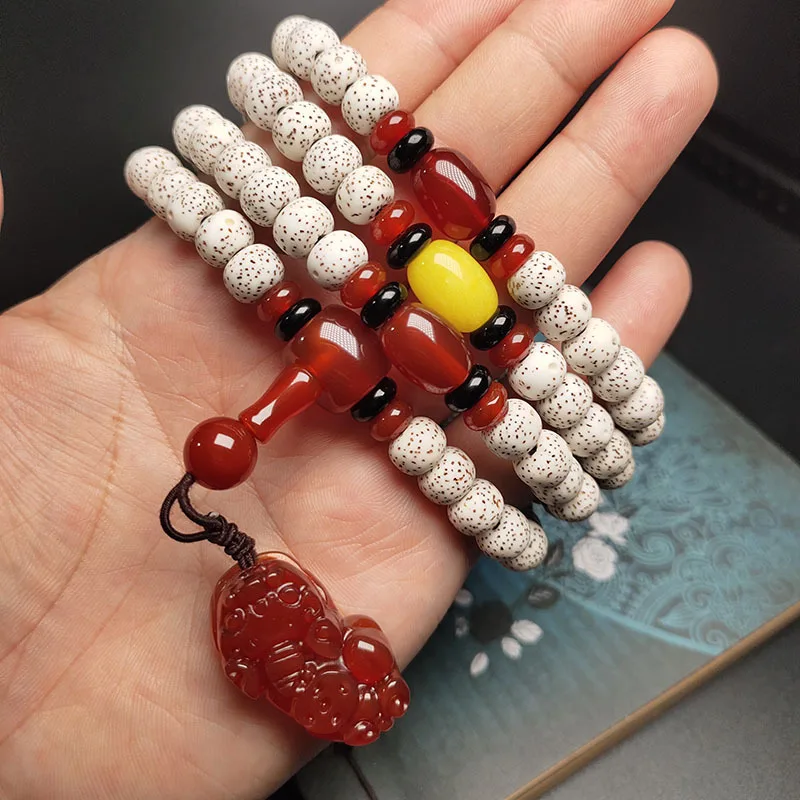 Natural Hainan Xingyue Bodhi 108 Beads Bracelet Necklace with Red Agate Pixiu for Men and Women Gifts
Natural Hainan Xingyue Bodhi 108 Beads Bracelet Necklace with Red Agate Pixiu for Men and Women Gifts