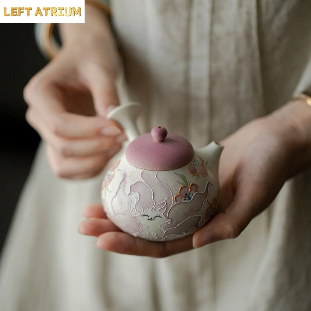 140ML Flint Red Hand-painted Nine-tailed Fox Ceramic Japanese Side Handle Pot Kung Fu TeaSet Household Ball Hole Filter Tea Bowl
140ML Flint Red Hand-painted Nine-tailed Fox Ceramic Japanese Side Handle Pot Kung Fu TeaSet Household Ball Hole Filter Tea Bowl