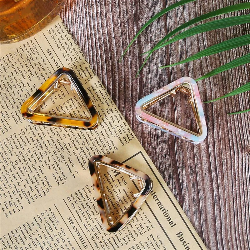 A55X-3 Pcs Small Hair Claw Clips 2Inch Acetate Hair Jaw Clips 3 Colors Set Fashion Hollow Triangle Hair Clips For Women Girls Du
A55X-3 Pcs Small Hair Claw Clips 2Inch Acetate Hair Jaw Clips 3 Colors Set Fashion Hollow Triangle Hair Clips For Women Girls Du