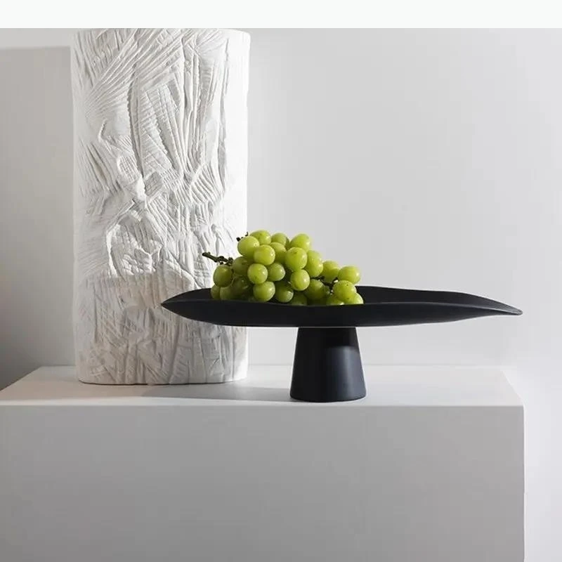 Керамическая тарелка с фруктами на высоких ножках, поднос для хранения закусок, поднос для сухих фруктов, десертные подносы, подносы для торта, декоративные бытовые
Керамическая тарелка с фруктами на высоких ножках, поднос для хранения закусок, поднос для сухих фруктов, десертные подносы, подносы для торта, декоративные бытовые