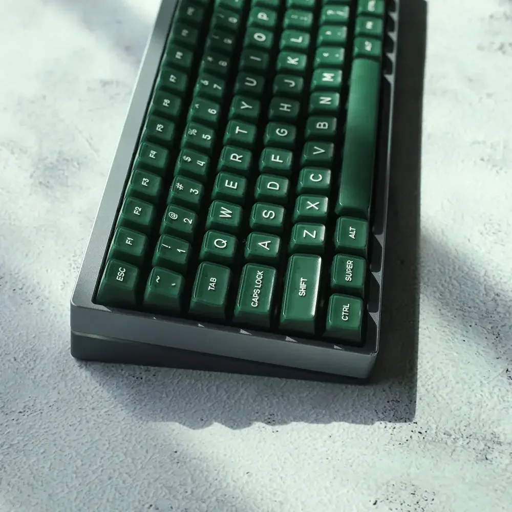 Emerald semi-transparent PBT two-color class SA high two-color injection molding keycap 61 68 75 84 98 108
Emerald semi-transparent PBT two-color class SA high two-color injection molding keycap 61 68 75 84 98 108