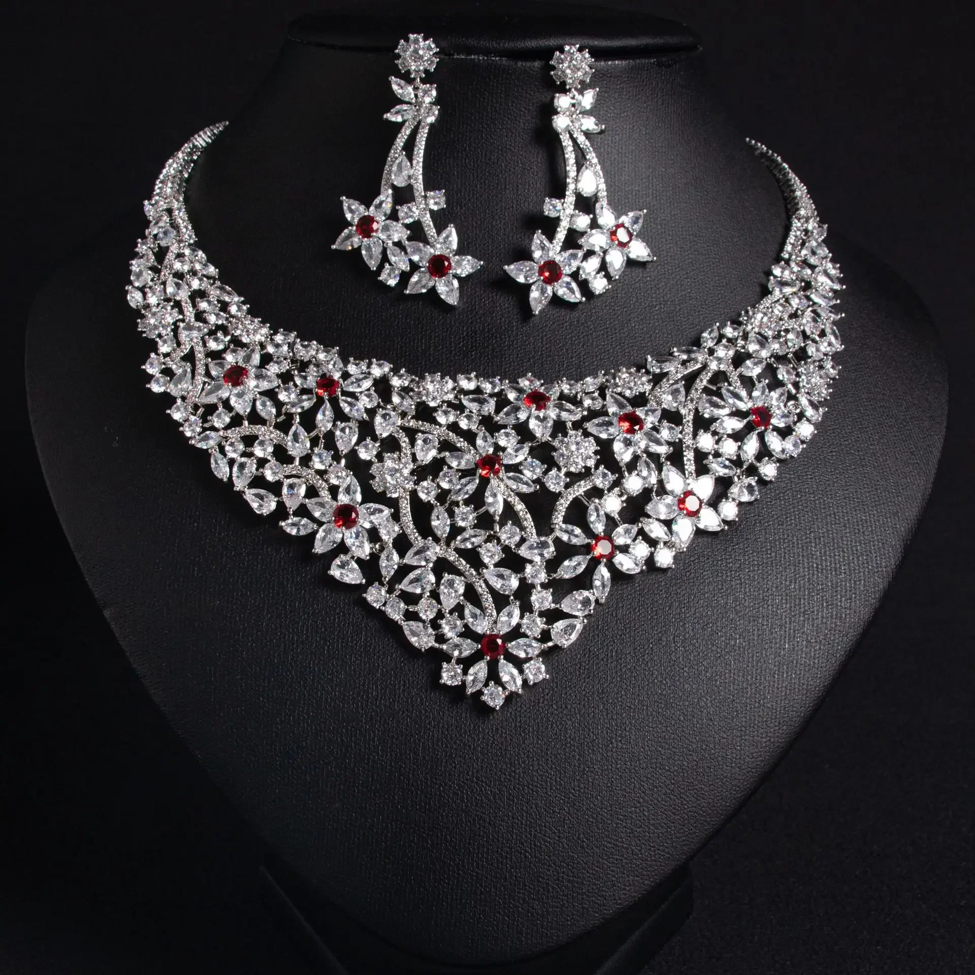 Charming Vintage Necklace Set | Luxury Leaves Flower Earrings & Necklace | Wedding Night Out Party Decor
Charming Vintage Necklace Set | Luxury Leaves Flower Earrings & Necklace | Wedding Night Out Party Decor