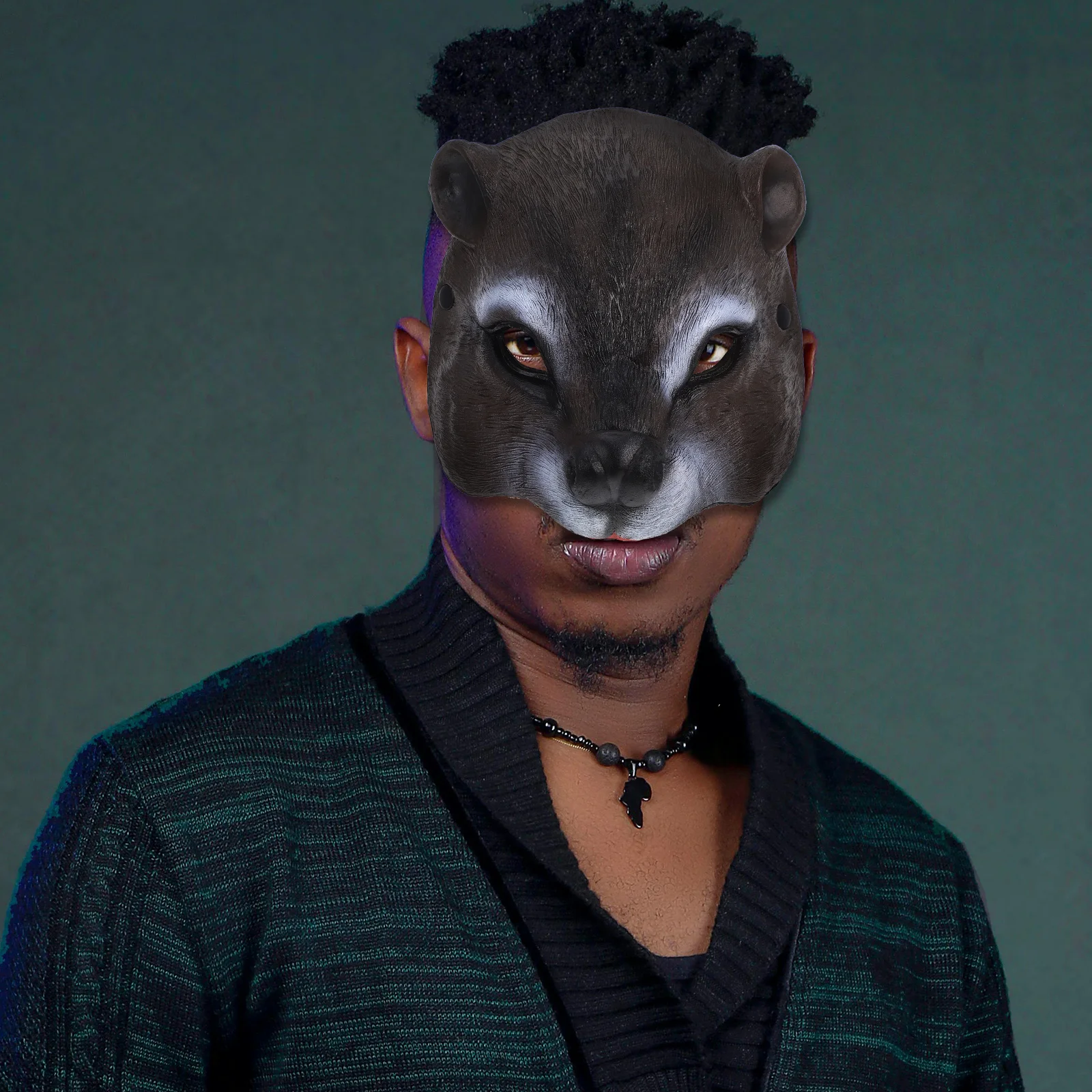 Squirrel Half Face Mask PU Material Chic Squirrel Shape for Masquerade Cosplay Party Halloween Animal Face Mask
Squirrel Half Face Mask PU Material Chic Squirrel Shape for Masquerade Cosplay Party Halloween Animal Face Mask