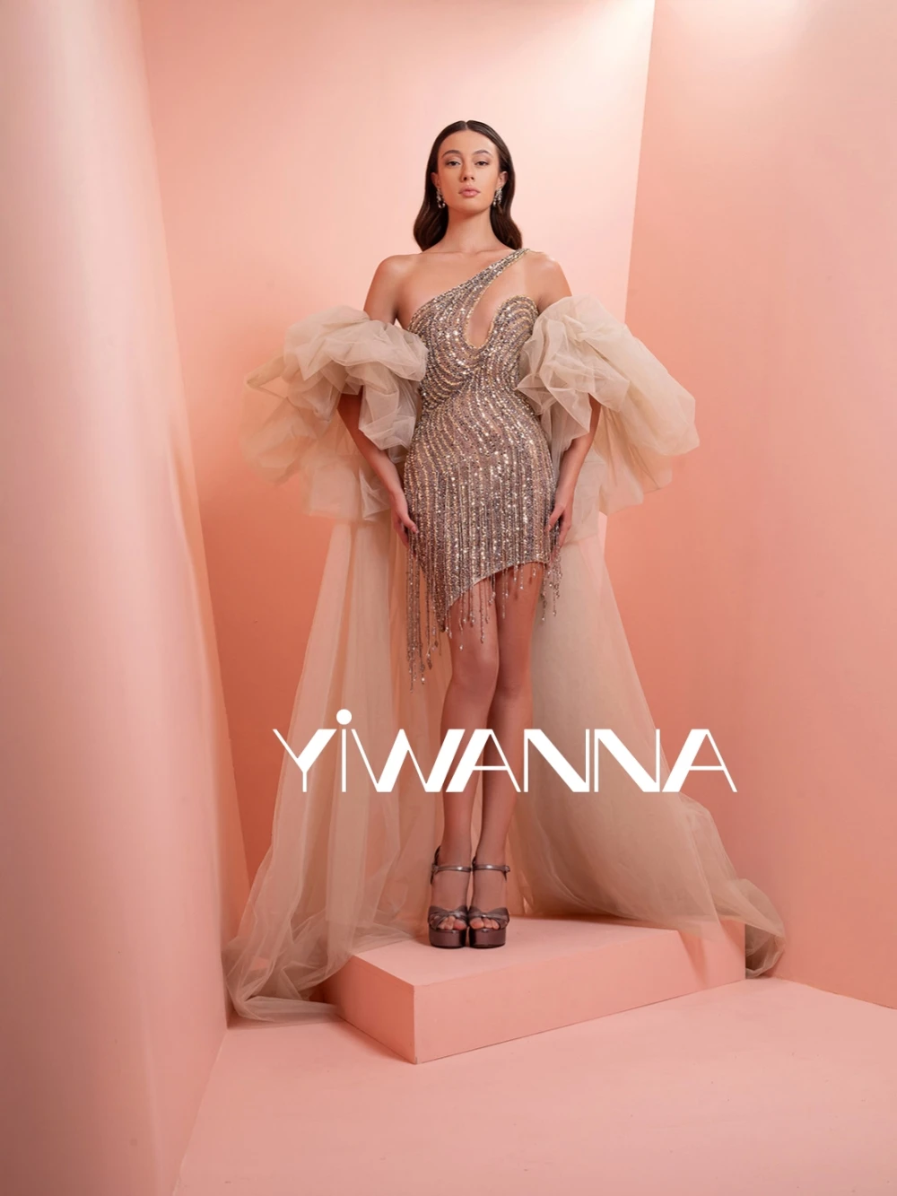 Gorgeous Beaded Tassel Mini Evening Dress With Cape Stylish One Shoulder Wedding Party Gown Customized Sexy Cocktail Gowns
Gorgeous Beaded Tassel Mini Evening Dress With Cape Stylish One Shoulder Wedding Party Gown Customized Sexy Cocktail Gowns