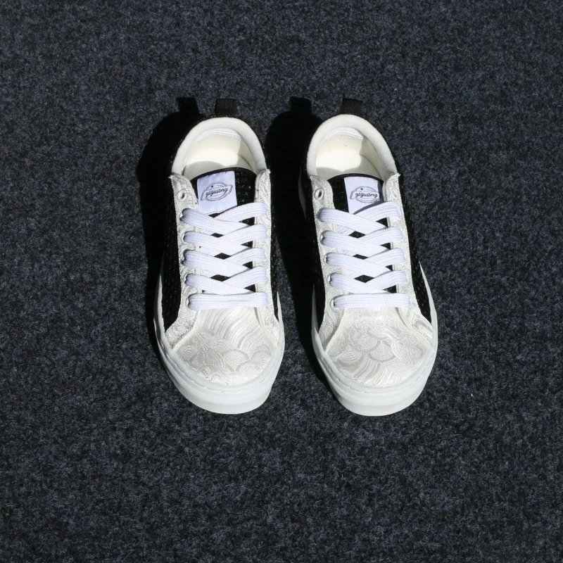 Summer Black and White Patchwork Large Size Shoes for Men, Fashionable Casual Shoes, Breathable Casual Trendy Shoes, Versatile Sneakers
Summer Black and White Patchwork Large Size Shoes for Men, Fashionable Casual Shoes, Breathable Casual Trendy Shoes, Versatile Sneakers