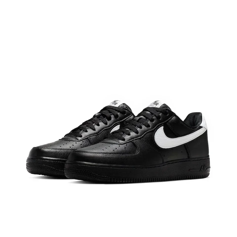 Nike Air Force 1 Low QS Мужчины Женщины Обувь для скейтбординга Черно-белые кроссовки унисекс Swoosh Retro AF1
Nike Air Force 1 Low QS Мужчины Женщины Обувь для скейтбординга Черно-белые кроссовки унисекс Swoosh Retro AF1