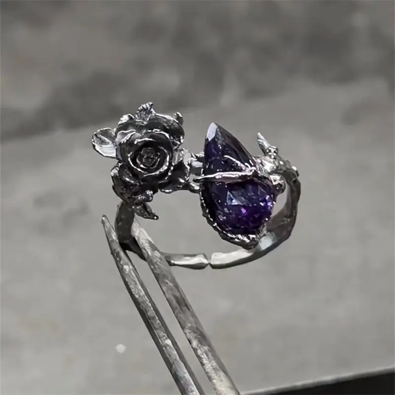 Gothic Punk Darkness Rose Flower Purple Zircon Flower Opening Adjustable Rings for Women Cool Engagement Wedding Ring Jewelry
Gothic Punk Darkness Rose Flower Purple Zircon Flower Opening Adjustable Rings for Women Cool Engagement Wedding Ring Jewelry