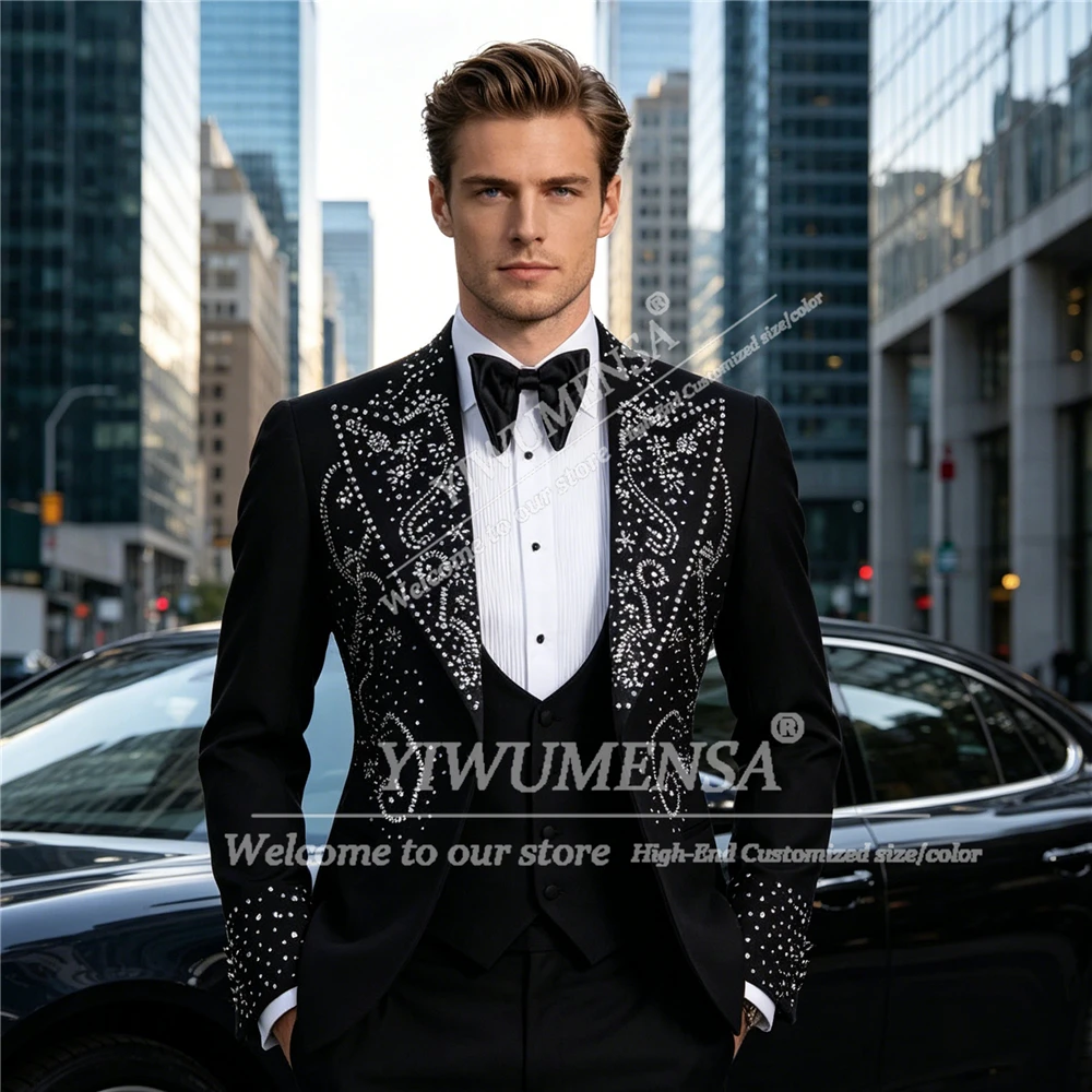 Sparkly Crystals Beading Suit Men Formal Wear Single Breasted Prom Blazer Customized 3 Piece Sets Groom Wedding Tuxedos Attire
Sparkly Crystals Beading Suit Men Formal Wear Single Breasted Prom Blazer Customized 3 Piece Sets Groom Wedding Tuxedos Attire