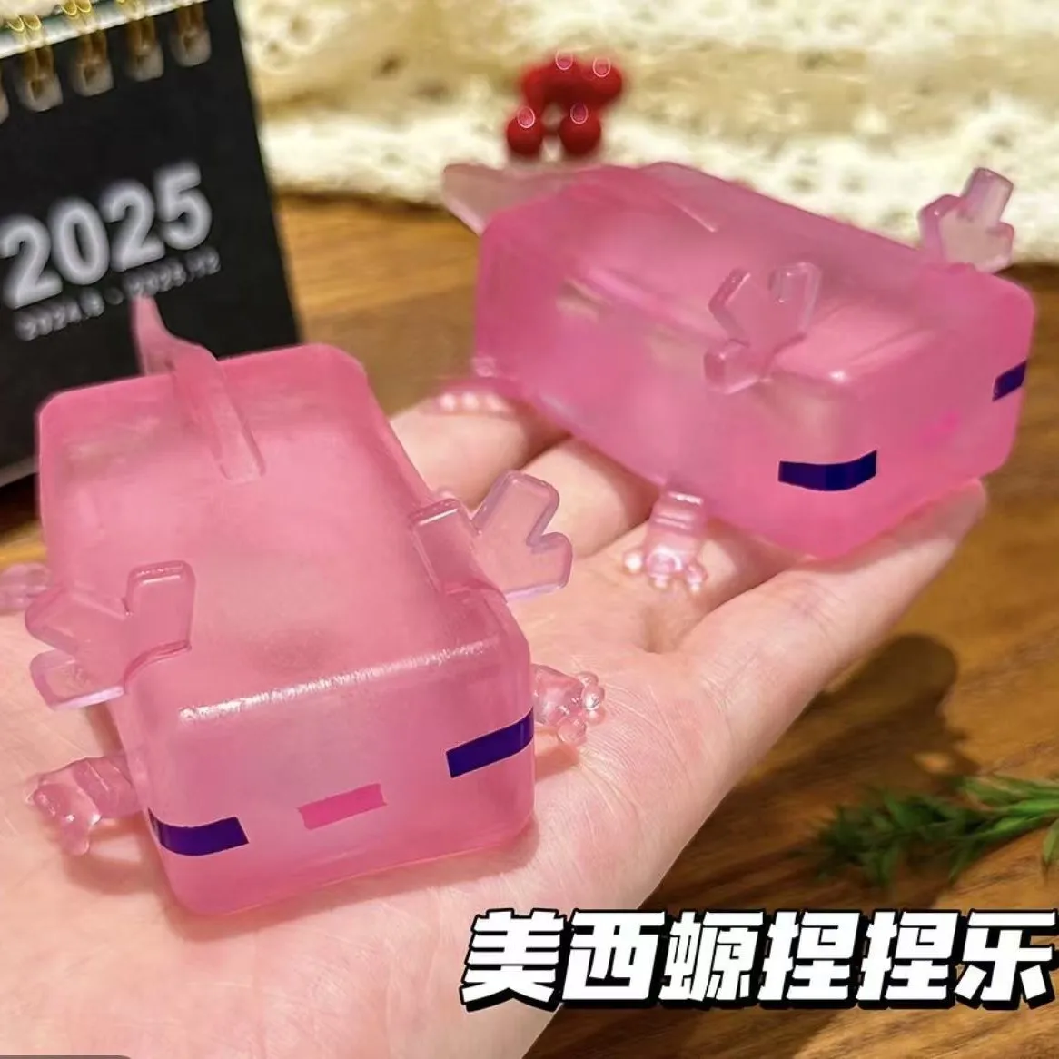 Creative stress relief macalamander, plastic stress relief toy, maltose, cute venting tool, popular internet celebrity
Creative stress relief macalamander, plastic stress relief toy, maltose, cute venting tool, popular internet celebrity