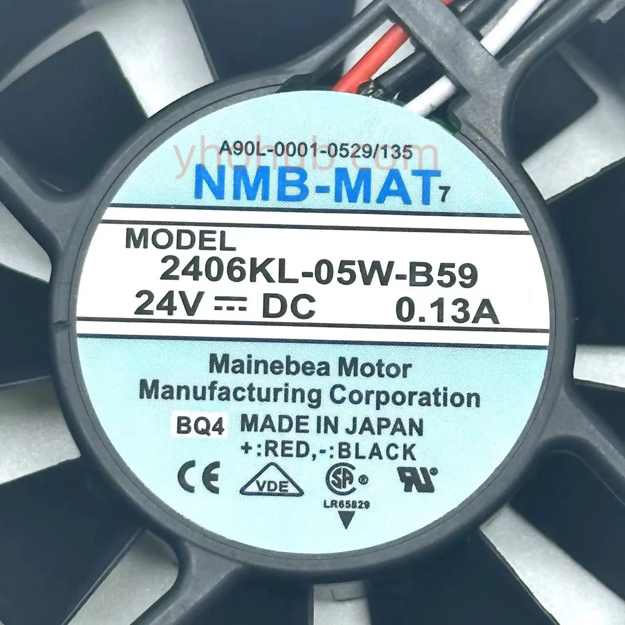 NMB-MAT 2406KL-05W-B59 BQ4 DC 24 В 0,13 А 60x60x15 мм 3-проводной охлаждающий вентилятор
NMB-MAT 2406KL-05W-B59 BQ4 DC 24 В 0,13 А 60x60x15 мм 3-проводной охлаждающий вентилятор
