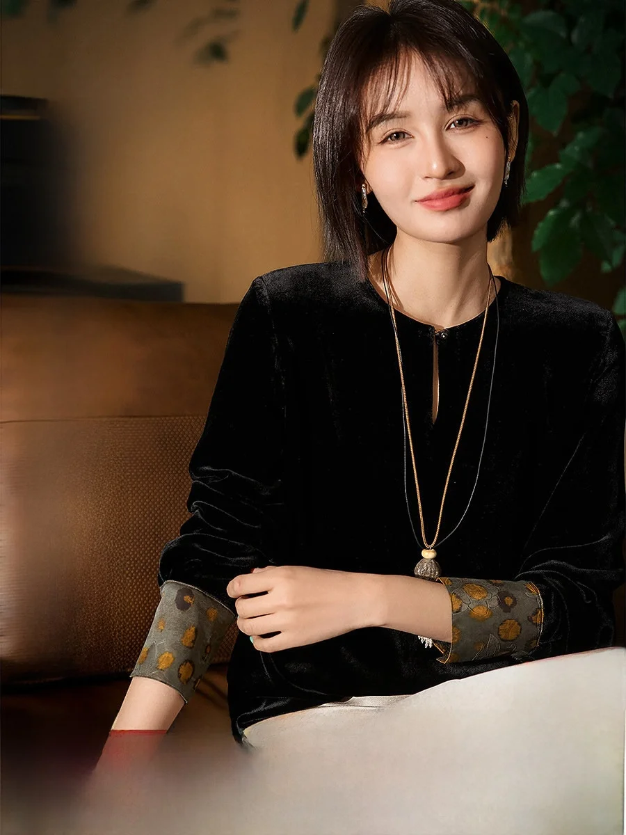 Ele round Ne Long Sve Silk Velvet Xiangyun Cloth Women's Top Comfortable Breathable Straight Cut Winter Faion
Ele round Ne Long Sve Silk Velvet Xiangyun Cloth Women's Top Comfortable Breathable Straight Cut Winter Faion