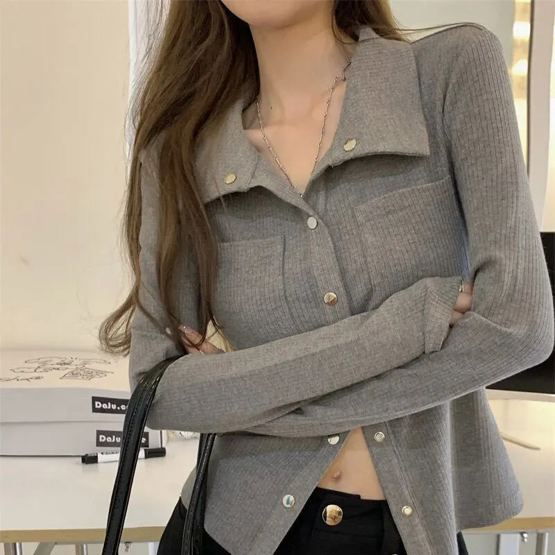 Female Clothing Korean Shirt Slim Aura Solid Color Basic Spring Autumn Single-breasted Chic Commute Long Sleeve Pockets Blouse
Female Clothing Korean Shirt Slim Aura Solid Color Basic Spring Autumn Single-breasted Chic Commute Long Sleeve Pockets Blouse
