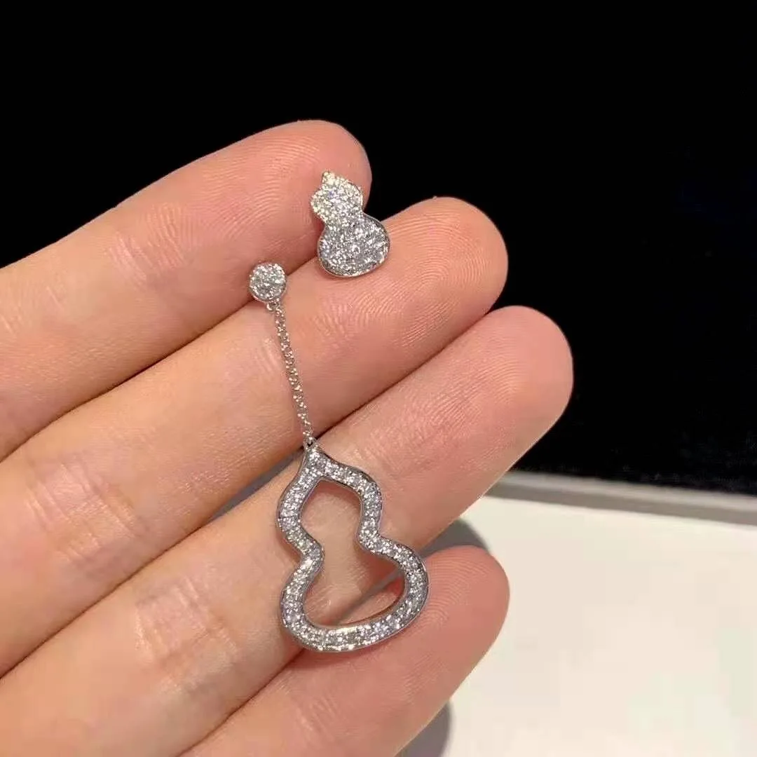 Изысканные серьги-тыквы для женщин, толстые позолоченные серьги с инкрустацией бриллиантами, аксессуары для ушей из перламутрового агата
Изысканные серьги-тыквы для женщин, толстые позолоченные серьги с инкрустацией бриллиантами, аксессуары для ушей из перламутрового агата