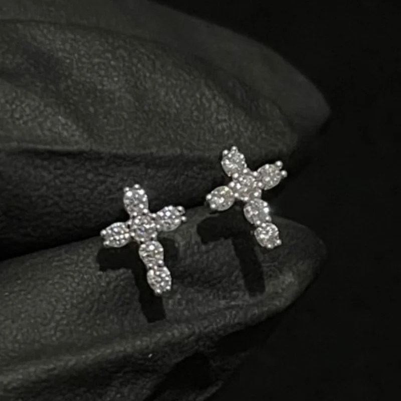 Moissanite Earrings, 925 Silver, Exquisite Accessories For Everyday Life Or Banquets.Delicate Earring For Girls, Graduation Gift
Moissanite Earrings, 925 Silver, Exquisite Accessories For Everyday Life Or Banquets.Delicate Earring For Girls, Graduation Gift