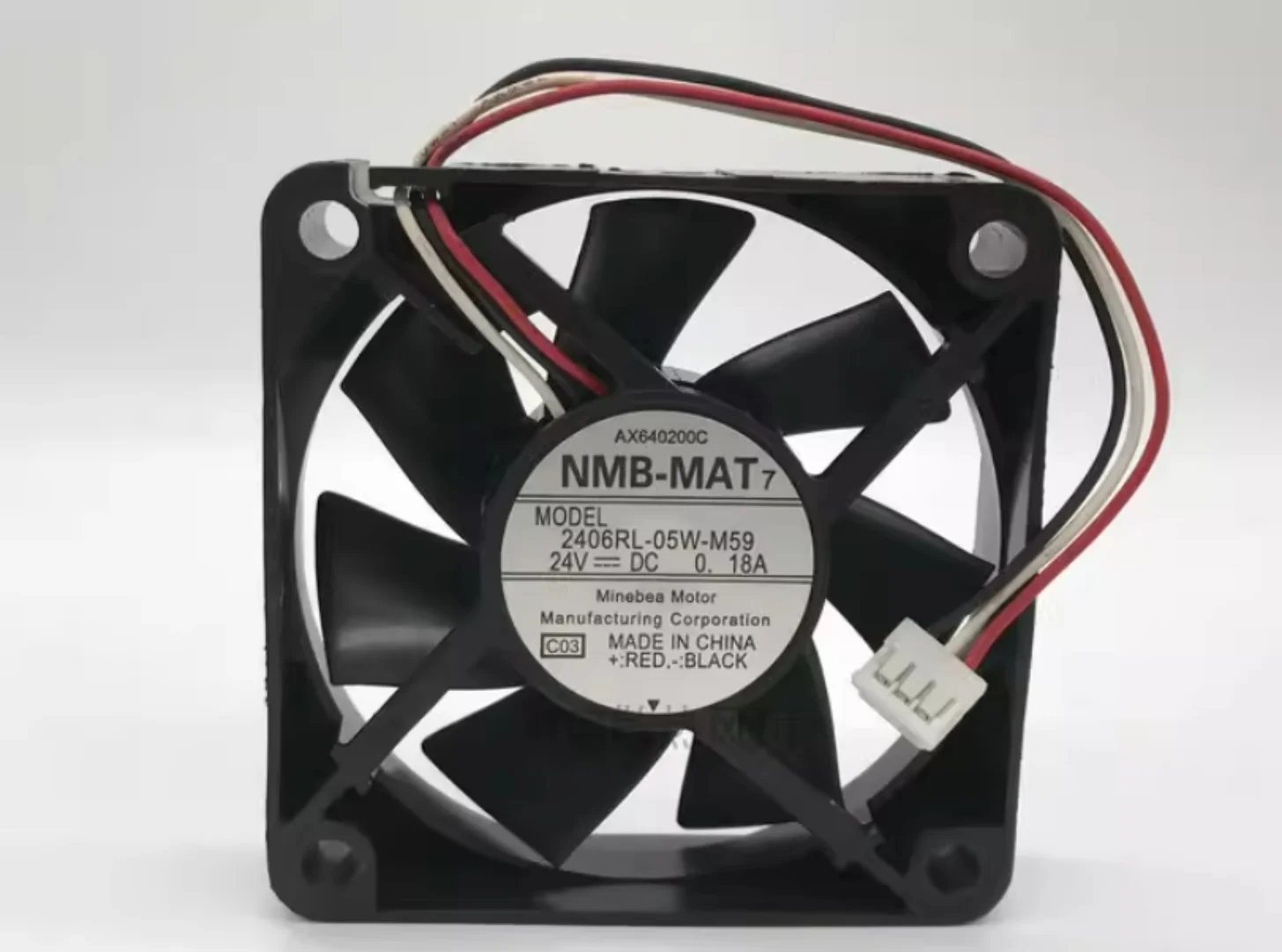 Оригинальный вентилятор NMB 2406RL-05W-M59 6015 24V 0.18A 6CM с тремя проводами для инвертора
Оригинальный вентилятор NMB 2406RL-05W-M59 6015 24V 0.18A 6CM с тремя проводами для инвертора