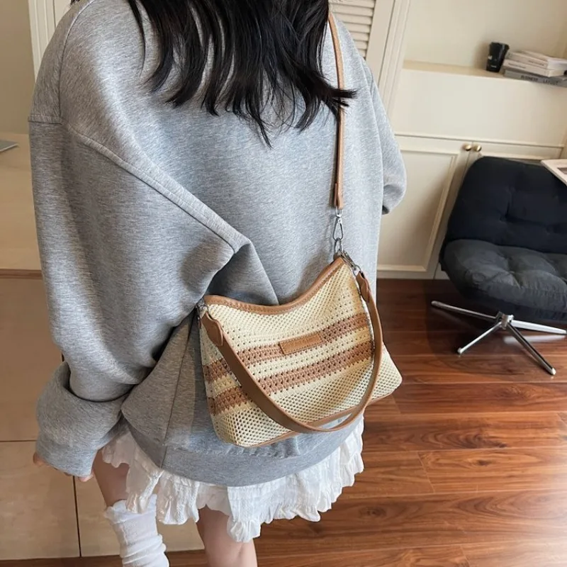 High End Vintage Diaper Bag for Ladies Classic Paris Leather Casual Simple Elegant Trendy Bag
High End Vintage Diaper Bag for Ladies Classic Paris Leather Casual Simple Elegant Trendy Bag