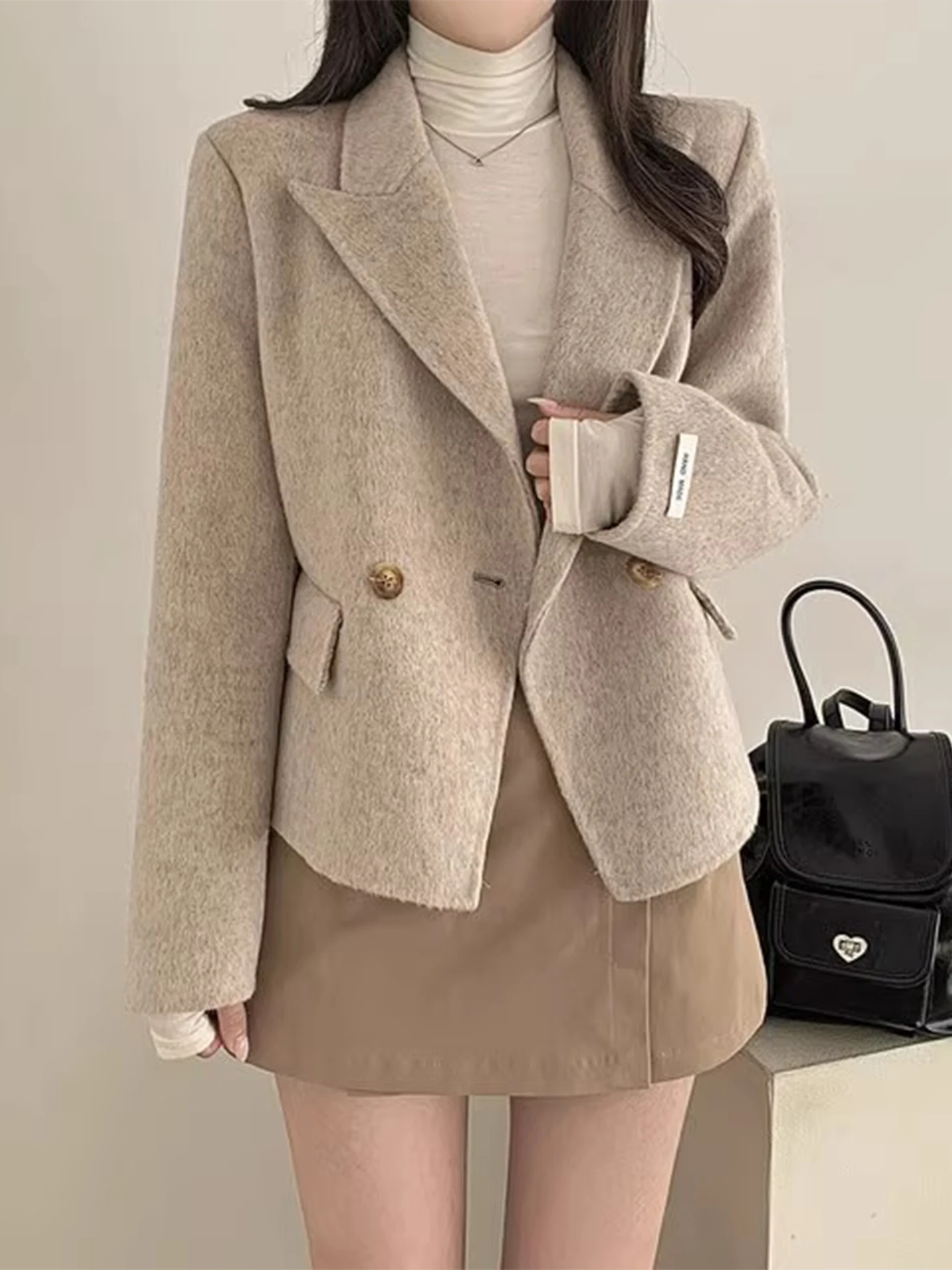 Chic Autumn Winter Double Breasted Loose Casual Basic Long Sve Woolen Suit Jaet Women's Faion Korean Sle Commute
Chic Autumn Winter Double Breasted Loose Casual Basic Long Sve Woolen Suit Jaet Women's Faion Korean Sle Commute