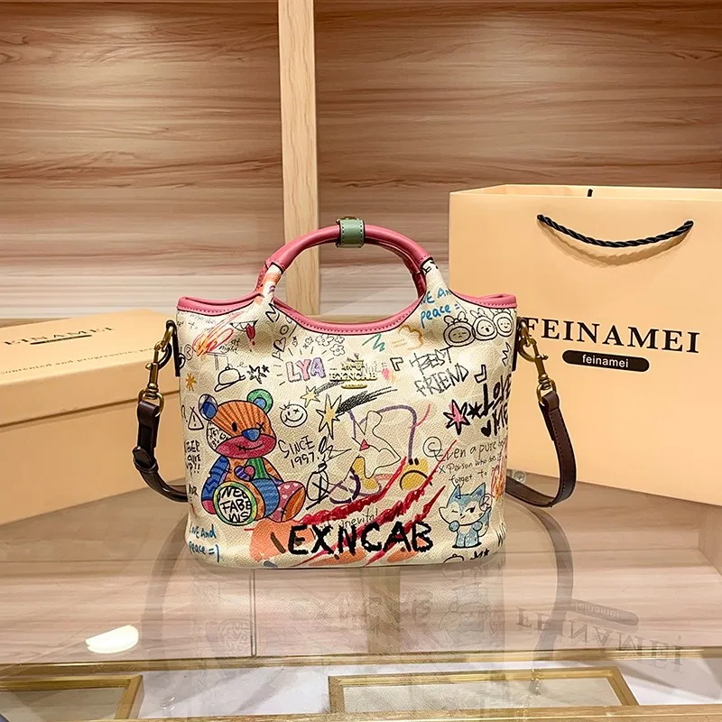 Brand Women's Graffiti Handbag 2025 New High end Fashion Multi functional Designer Shoulder Crossbody Bag Handbag
Brand Women's Graffiti Handbag 2025 New High end Fashion Multi functional Designer Shoulder Crossbody Bag Handbag