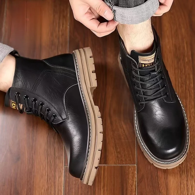 Men's Winter New Leather High Top Snow Boots Thick Sole Non Slip Waterproof Plush Warm Lace Up Low Heel Work Boots Cotton Boots
Men's Winter New Leather High Top Snow Boots Thick Sole Non Slip Waterproof Plush Warm Lace Up Low Heel Work Boots Cotton Boots