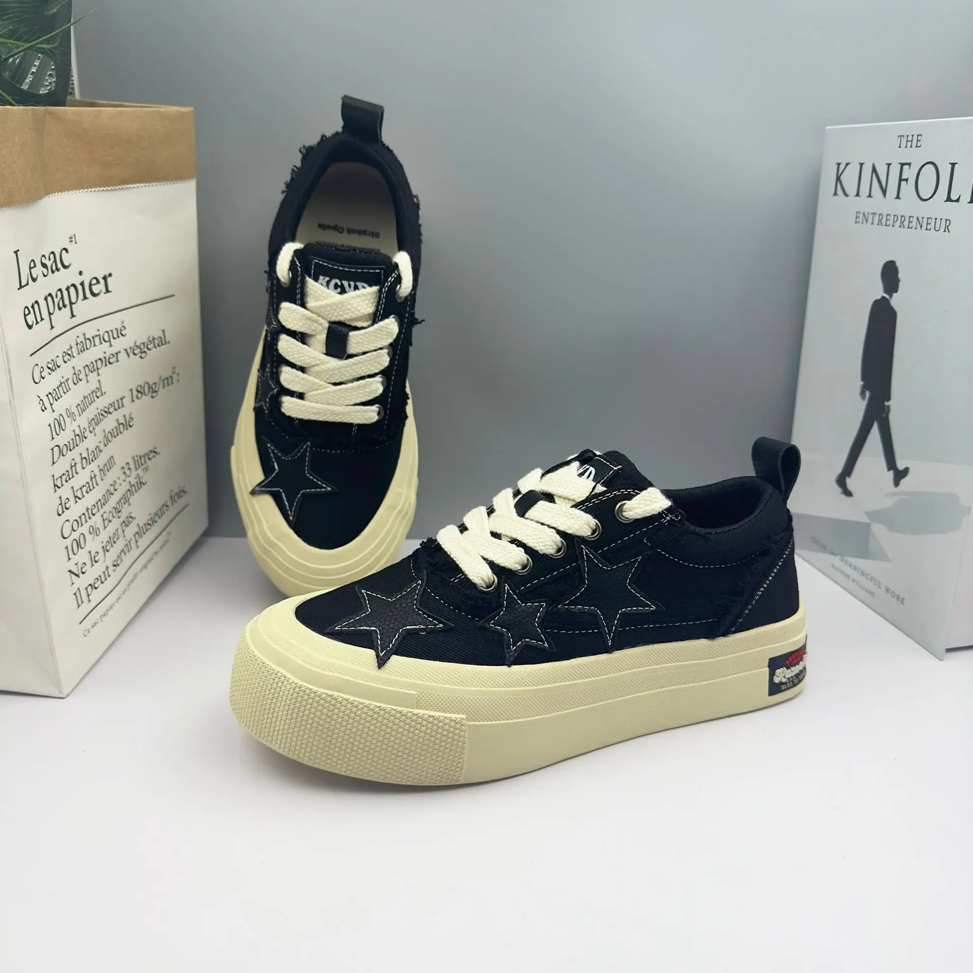 New Men's and Women's Low-cut Casual Shoes, High-quality Couple's Breathable, Round-headed Non-slip Casual Shoes, Men's Shoes
New Men's and Women's Low-cut Casual Shoes, High-quality Couple's Breathable, Round-headed Non-slip Casual Shoes, Men's Shoes