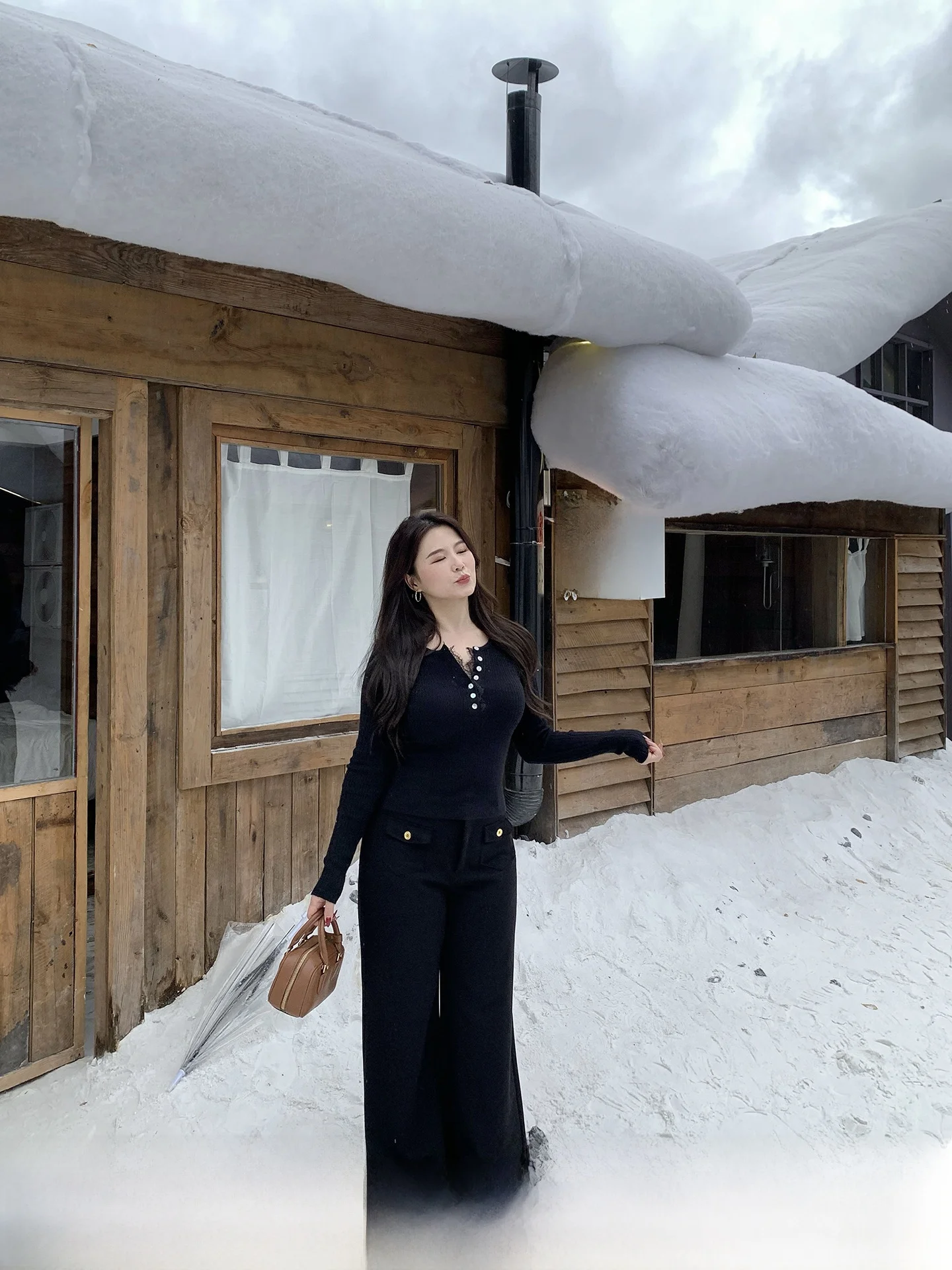 Брюки Bla с высокой талией, широкими штанинами и эффектом похудения для женщин больших размеров, бренд Mole, люкс, осень-зима, новинка
Брюки Bla с высокой талией, широкими штанинами и эффектом похудения для женщин больших размеров, бренд Mole, люкс, осень-зима, новинка