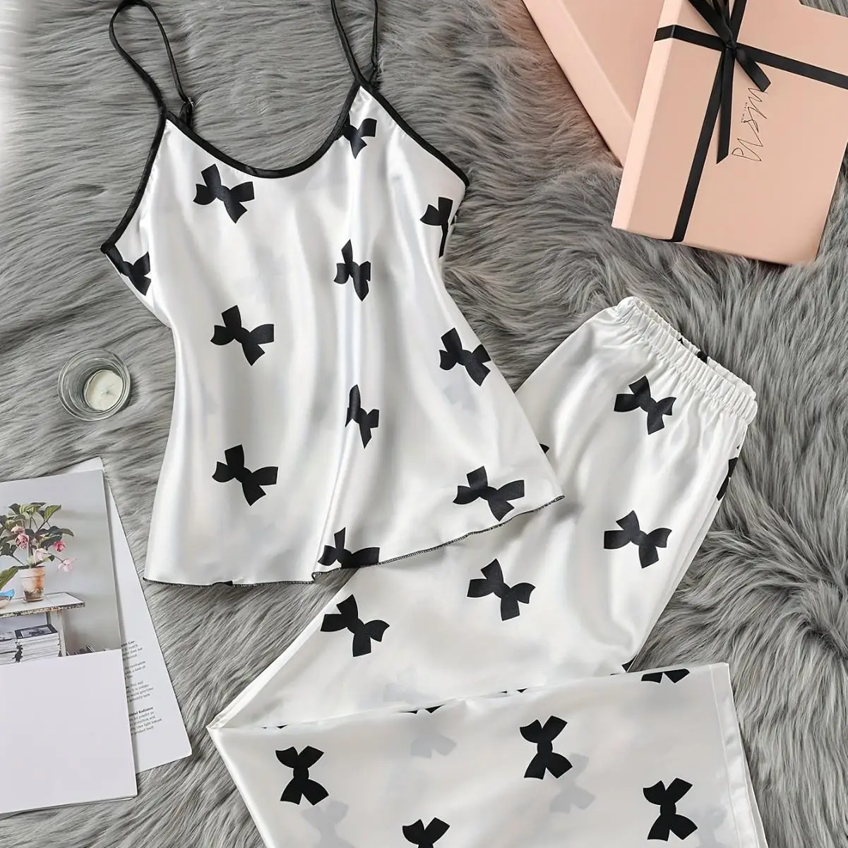 Черно-белый комплект с бретелями, женская домашняя пижама, легкая осенняя одежда для сна, удобное нижнее белье для мужчин и женщин
Черно-белый комплект с бретелями, женская домашняя пижама, легкая осенняя одежда для сна, удобное нижнее белье для мужчин и женщин