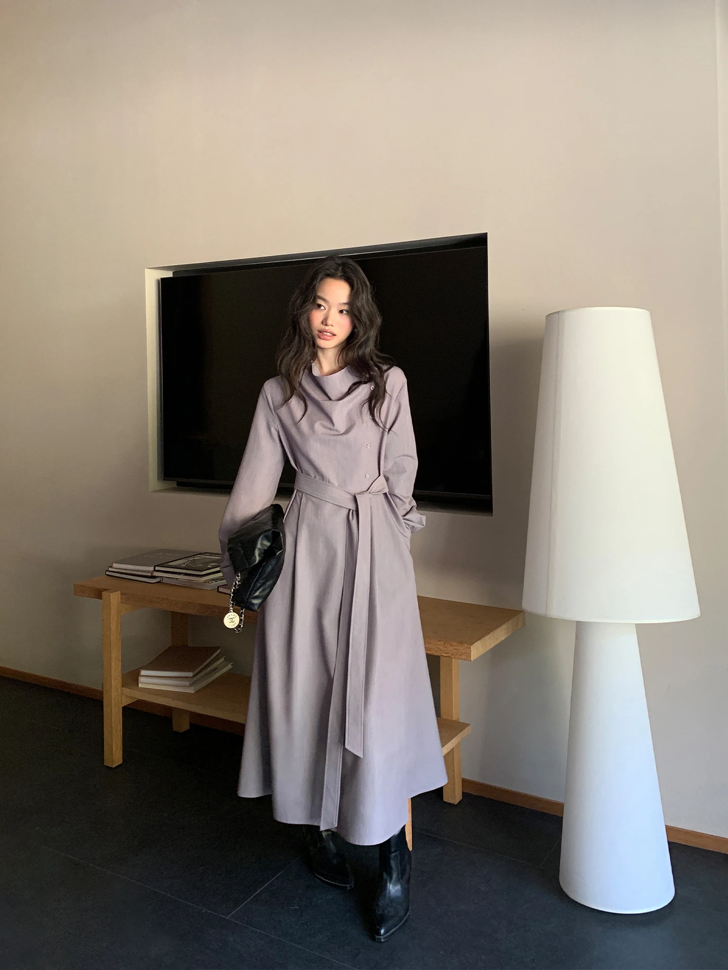 Soft Mist Purple Tone Windbreaker Dress Elastic Waist Slanting Collar Loose Fit A-Line Skirt Long Sleeve Commute Style for La...
Soft Mist Purple Tone Windbreaker Dress Elastic Waist Slanting Collar Loose Fit A-Line Skirt Long Sleeve Commute Style for La...