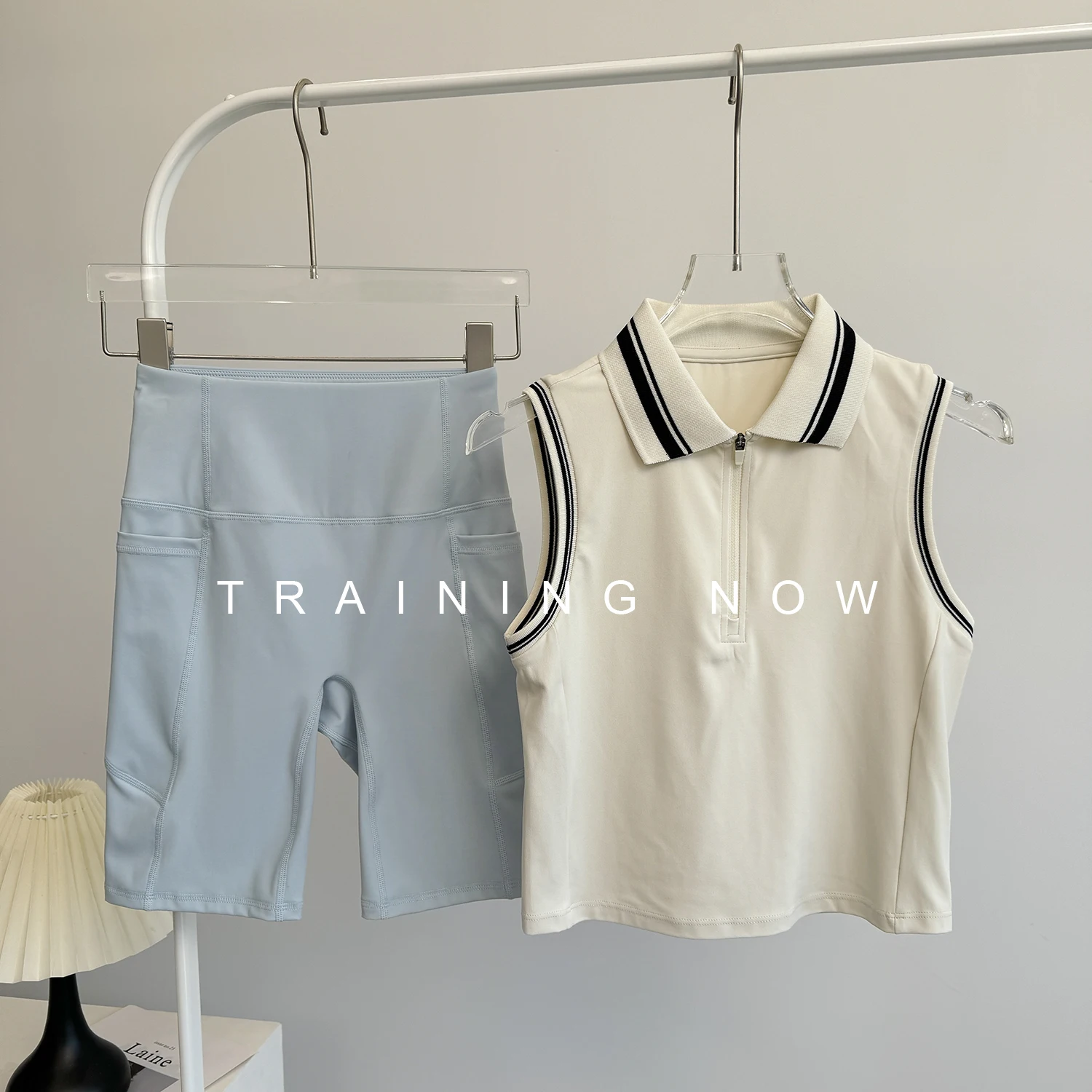 Yoga clothing suit for women in summer slim-fitting sports fitness clothing fashionable and beautiful outdoor quick-drying
Yoga clothing suit for women in summer slim-fitting sports fitness clothing fashionable and beautiful outdoor quick-drying