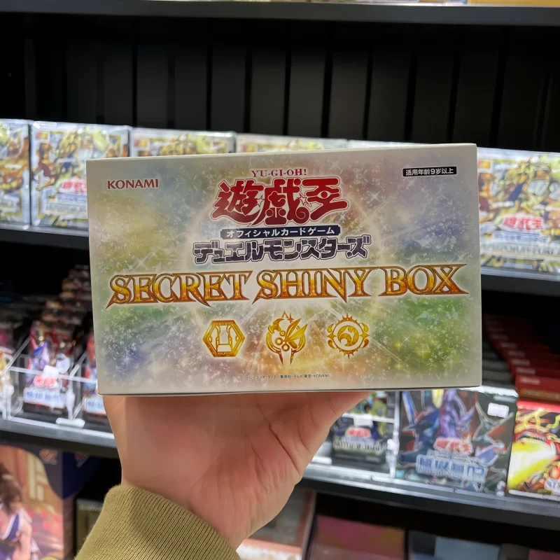 Горячая оригинальная коробка YOGIHO Quarter Century Duelist, секретная универсальная коробка, секретная блестящая коробка, призматическая коробка Бога, коллекция игрушек в подарок
Горячая оригинальная коробка YOGIHO Quarter Century Duelist, секретная универсальная коробка, секретная блестящая коробка, призматическая коробка Бога, коллекция игрушек в подарок