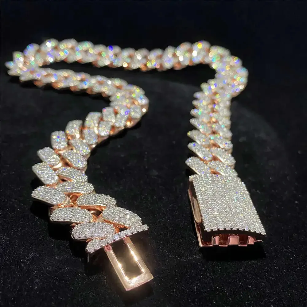 Классический Miami Style Vvs Муассанит Тяжелая кубинская цепочка Iced Out Ювелирные изделия в стиле хип-хоп Кубинское ожерелье из серебра 925 пробы с бриллиантами Кубинская цепочка звенья
Классический Miami Style Vvs Муассанит Тяжелая кубинская цепочка Iced Out Ювелирные изделия в стиле хип-хоп Кубинское ожерелье из серебра 925 пробы с бриллиантами Кубинская цепочка звенья