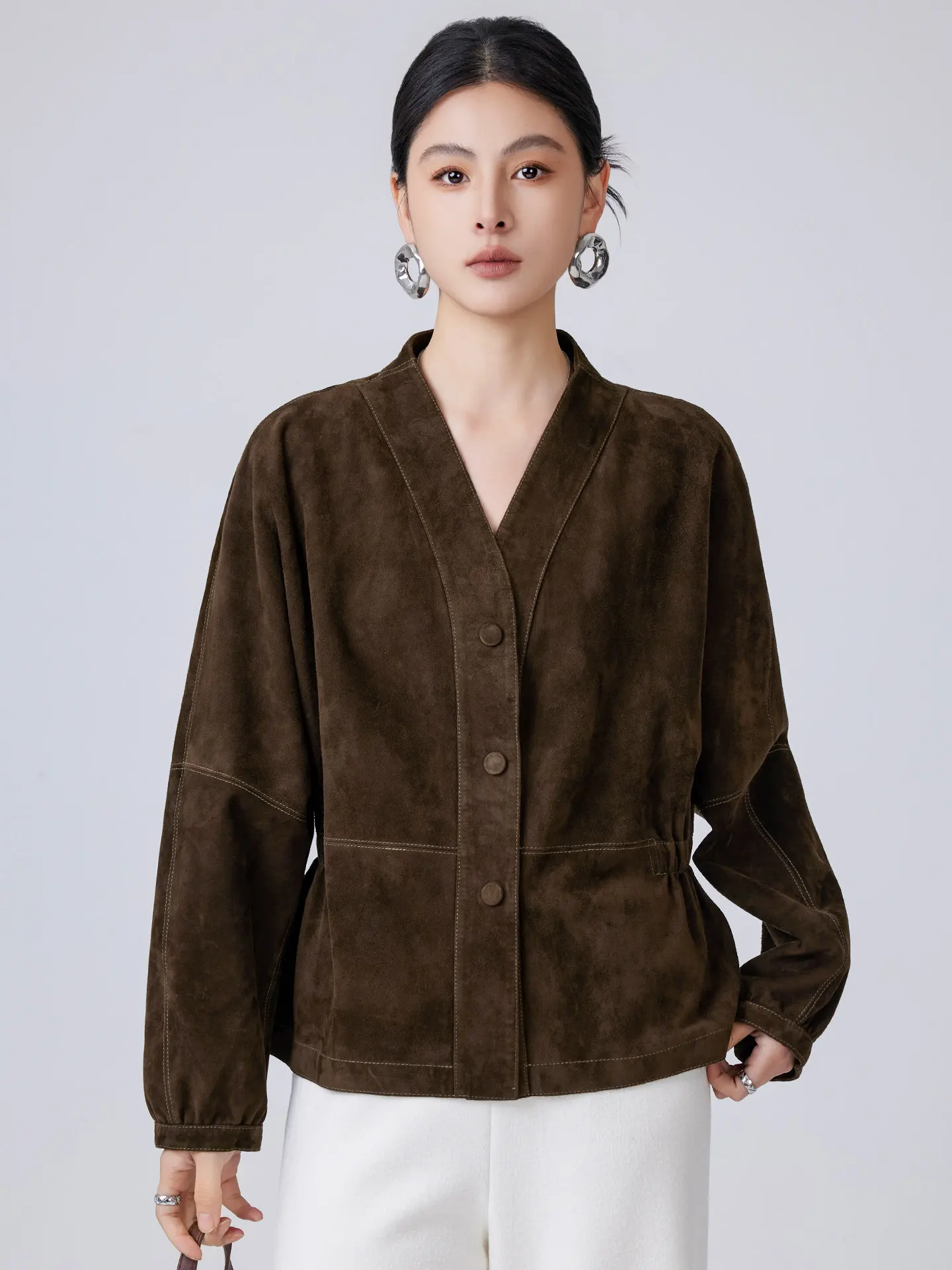 Vintage Genuine Leather Suede Jackets for Women Simple V-neck Elegant Single Breasted Loose Short Real Goatskin Leather Coat
Vintage Genuine Leather Suede Jackets for Women Simple V-neck Elegant Single Breasted Loose Short Real Goatskin Leather Coat