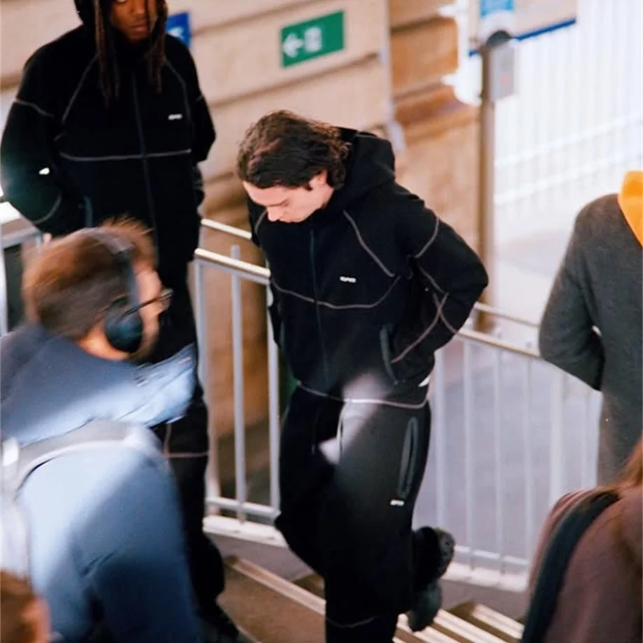 6PM Autumn New Faion Letter Print Casual Pants High Street Versatile Loose Glued ket Long Trousers for Couples
6PM Autumn New Faion Letter Print Casual Pants High Street Versatile Loose Glued ket Long Trousers for Couples