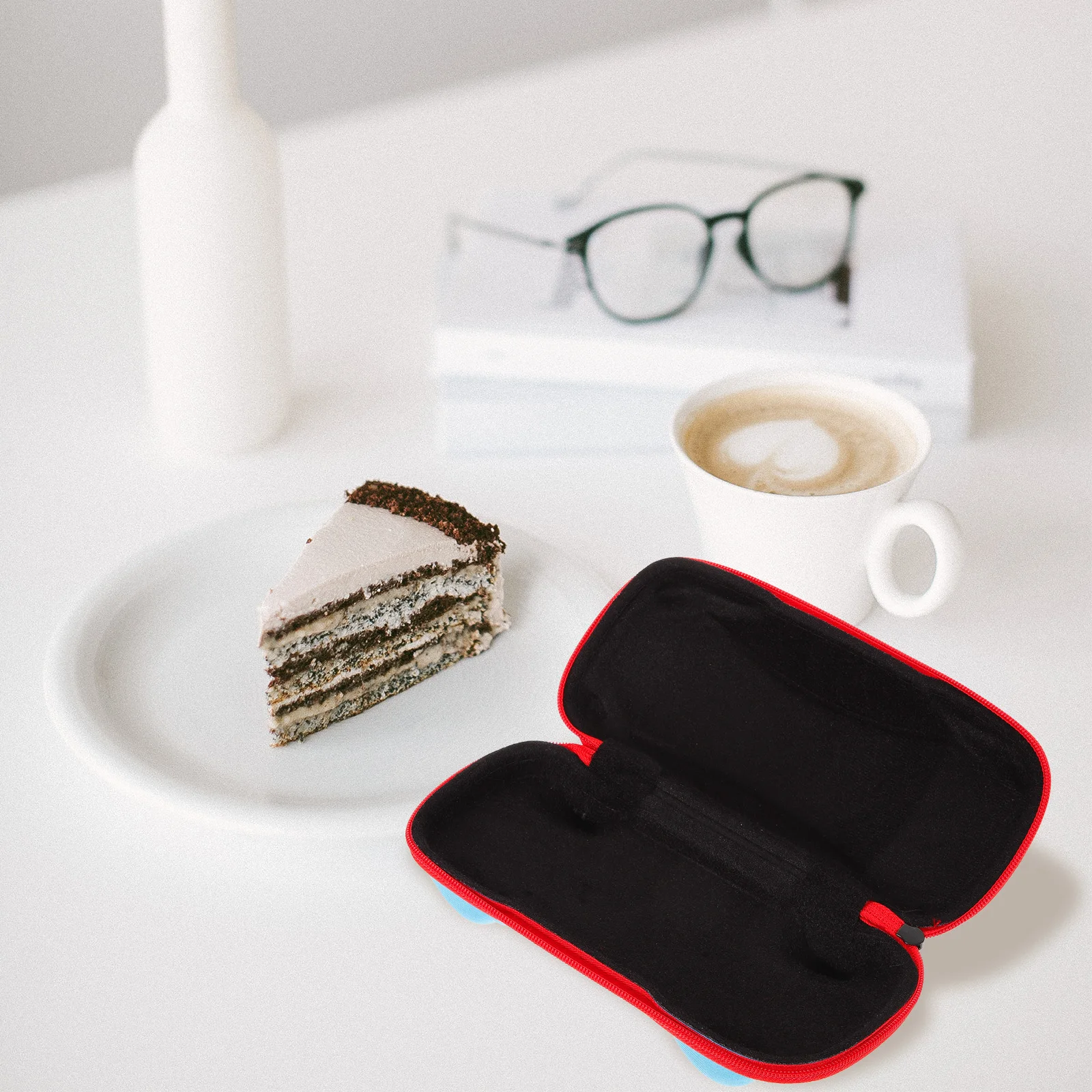 Glasses Case Cute Car Shaped Portable Sunglasses Holder EVA Material Zipper Durable Eyewear Storage Glasses Box
Glasses Case Cute Car Shaped Portable Sunglasses Holder EVA Material Zipper Durable Eyewear Storage Glasses Box