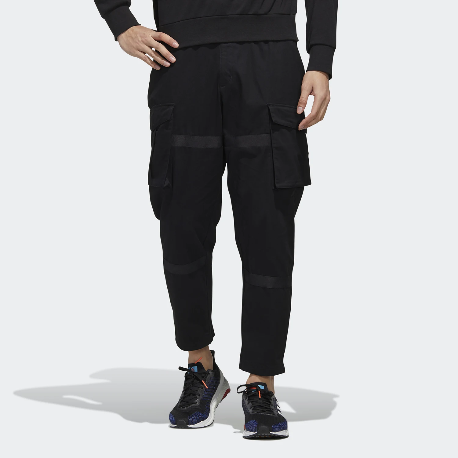 Оригинальные мужские осенние удобные спортивные брюки в клетку Adidas GL0394
Оригинальные мужские осенние удобные спортивные брюки в клетку Adidas GL0394