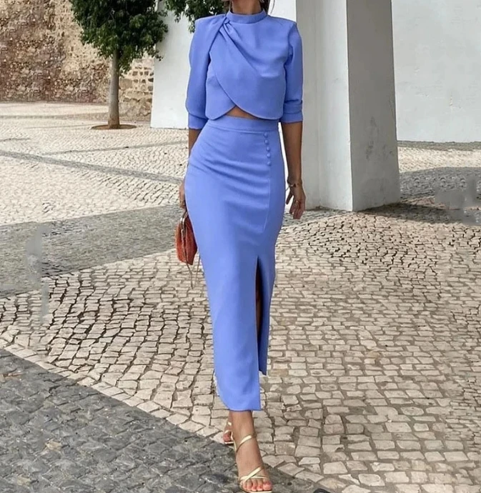 Elegant Women's Retro 2 Piece Summer Long Skirt Set Solid Color Pleated Crew Neck Crop Tops Bodycon Slit Maxi Skirt Set Outfit
Elegant Women's Retro 2 Piece Summer Long Skirt Set Solid Color Pleated Crew Neck Crop Tops Bodycon Slit Maxi Skirt Set Outfit