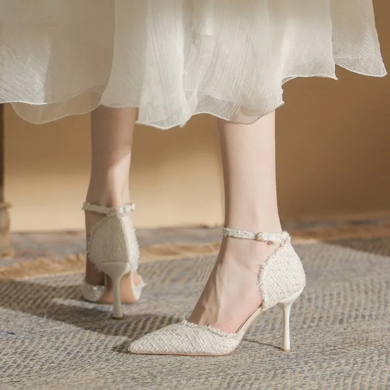 NEW Spring Autumn High Heels Shoes Women White Wedding Shoes Lace Buckle Strap Pointed Toe Thin Heels Hollow Fashion Women Pumps
NEW Spring Autumn High Heels Shoes Women White Wedding Shoes Lace Buckle Strap Pointed Toe Thin Heels Hollow Fashion Women Pumps