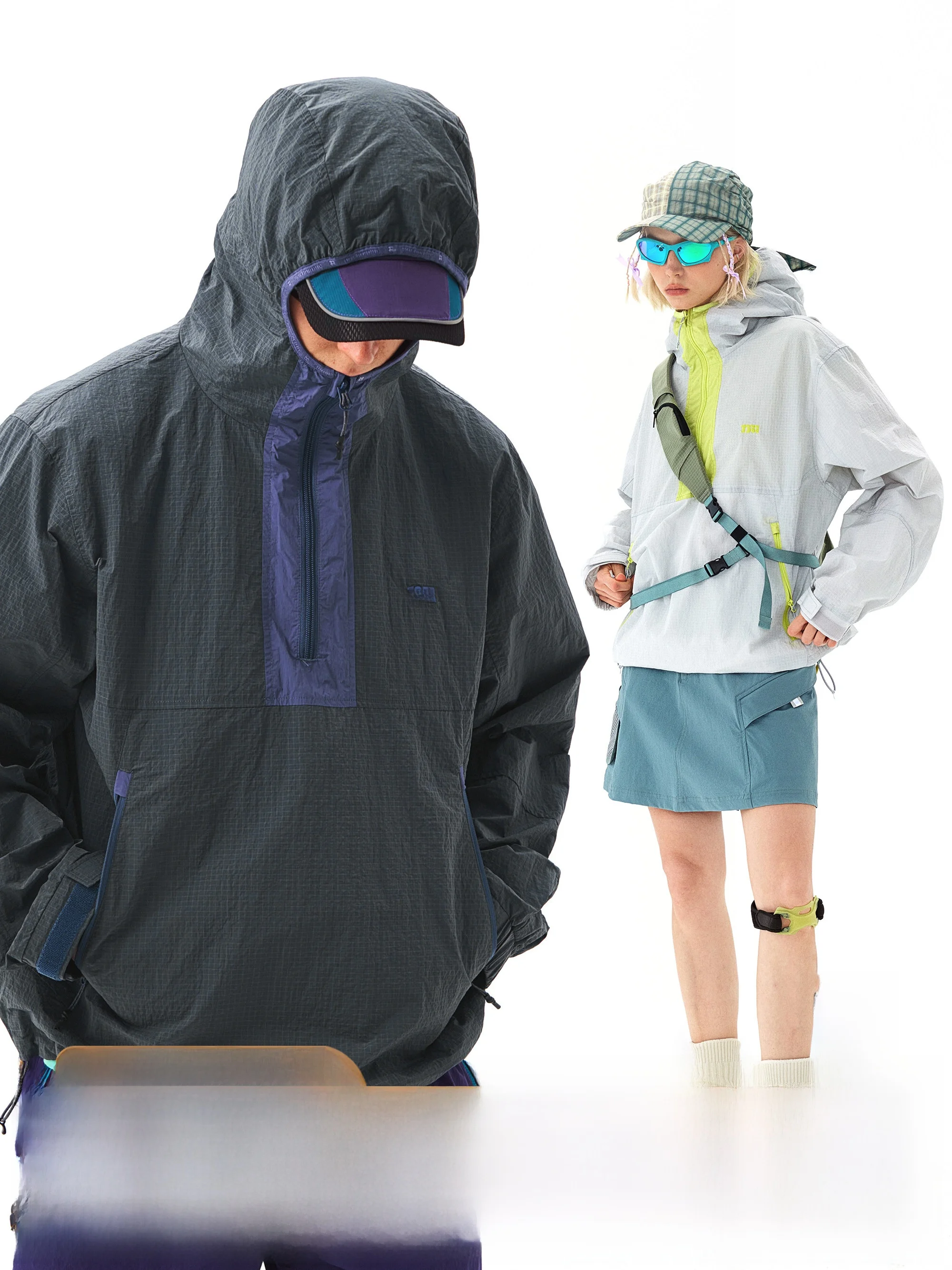 Куртка Nome Youth Outdoor Cycling с капюшоном, водонепроницаемая, с металлическим блеском, текстурная, в стиле колор-блок, свободного кроя, с длинными рукавами, осенняя верхняя одежда
Куртка Nome Youth Outdoor Cycling с капюшоном, водонепроницаемая, с металлическим блеском, текстурная, в стиле колор-блок, свободного кроя, с длинными рукавами, осенняя верхняя одежда