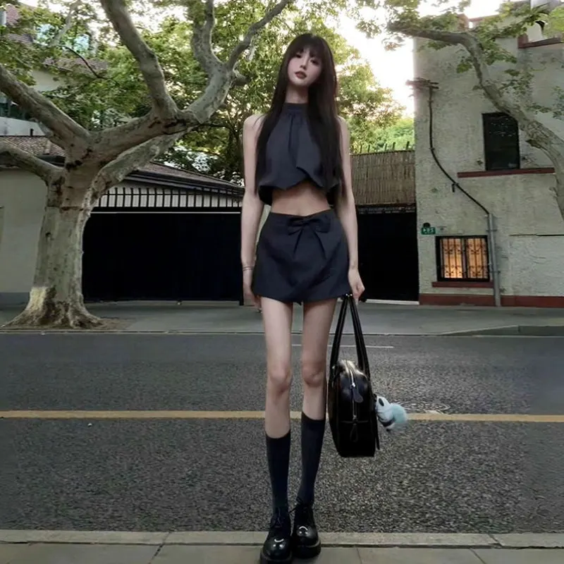 Dark Grey Halter Crop Top & Bow Mini Skirt 2-Piece Set Preppy Streetwear Outfit
Dark Grey Halter Crop Top & Bow Mini Skirt 2-Piece Set Preppy Streetwear Outfit