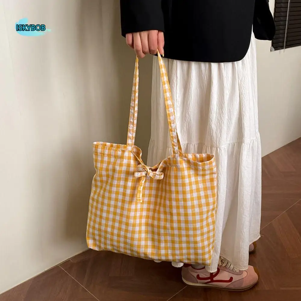 Simple Bow Tie Design Plaid Shoulder Bag Lightweight Casual Plaid Tote Bags Korean Large Capacity Shopping Bag Ladies
Simple Bow Tie Design Plaid Shoulder Bag Lightweight Casual Plaid Tote Bags Korean Large Capacity Shopping Bag Ladies
