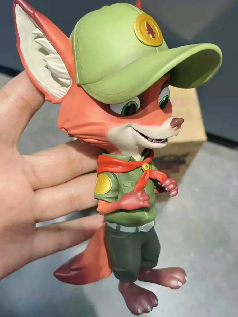 Красный шарф Disney Zootopia маленький Ник Чао играет с украшениями ручной работы коллекция декоративных моделей ограниченные подарки на день рождения 
Красный шарф Disney Zootopia маленький Ник Чао играет с украшениями ручной работы коллекция декоративных моделей ограниченные подарки на день рождения