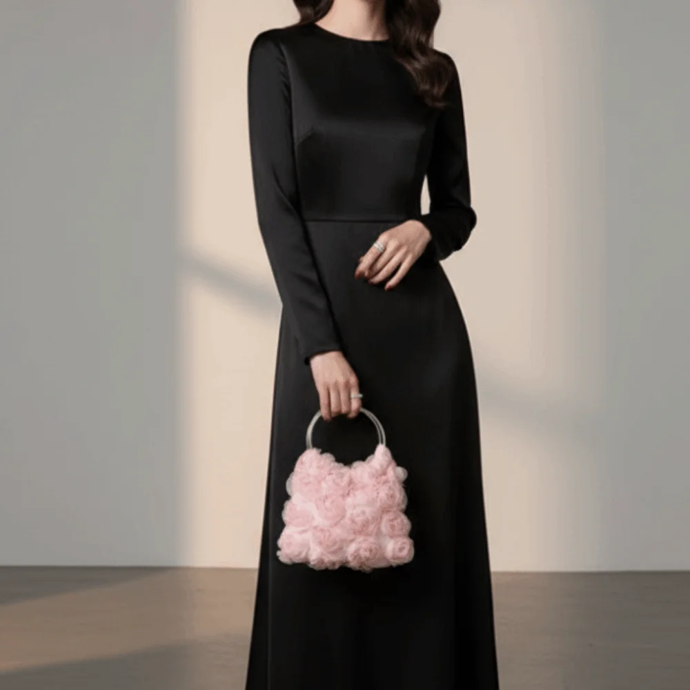 Versatile Mesh Rose Clutch Bag Large Capacity Magnetic Button Wedding Handbag Polyester Multi-function Female Phone Organizer
Versatile Mesh Rose Clutch Bag Large Capacity Magnetic Button Wedding Handbag Polyester Multi-function Female Phone Organizer