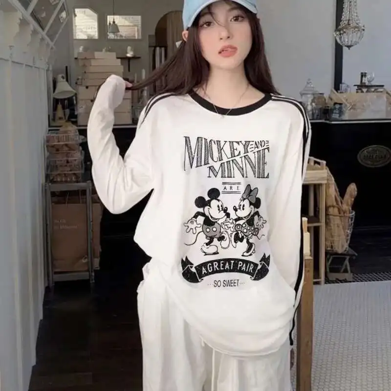 Disney Cartoon Mickey Print 2025 Spring Summer Thin Long Sleeved Sunscreen T-shirt For Women Fashion Loose Simple Commuting Top
Disney Cartoon Mickey Print 2025 Spring Summer Thin Long Sleeved Sunscreen T-shirt For Women Fashion Loose Simple Commuting Top