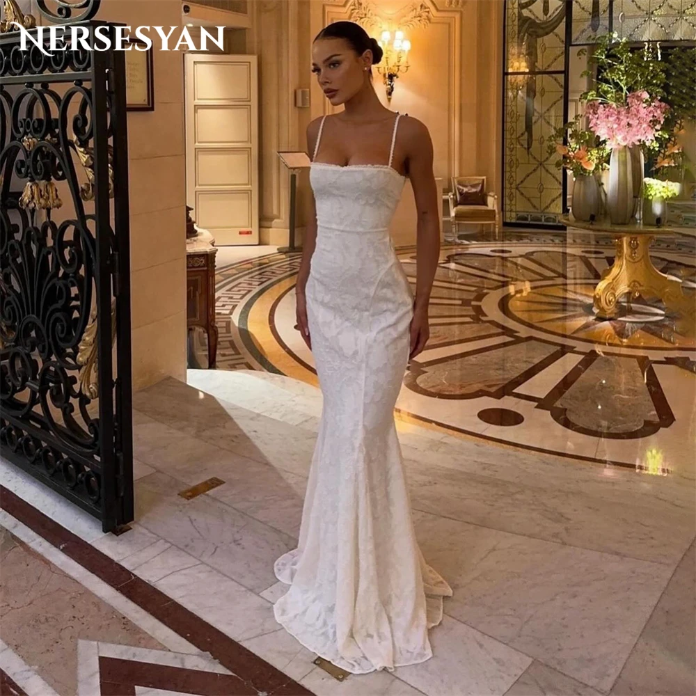 Nersesyan Elegant Lace Mermaid Evening Dresses Spaghetti Straps Appliques Backless Prom Dress Sleeveless Celebrity Party Gowns
Nersesyan Elegant Lace Mermaid Evening Dresses Spaghetti Straps Appliques Backless Prom Dress Sleeveless Celebrity Party Gowns