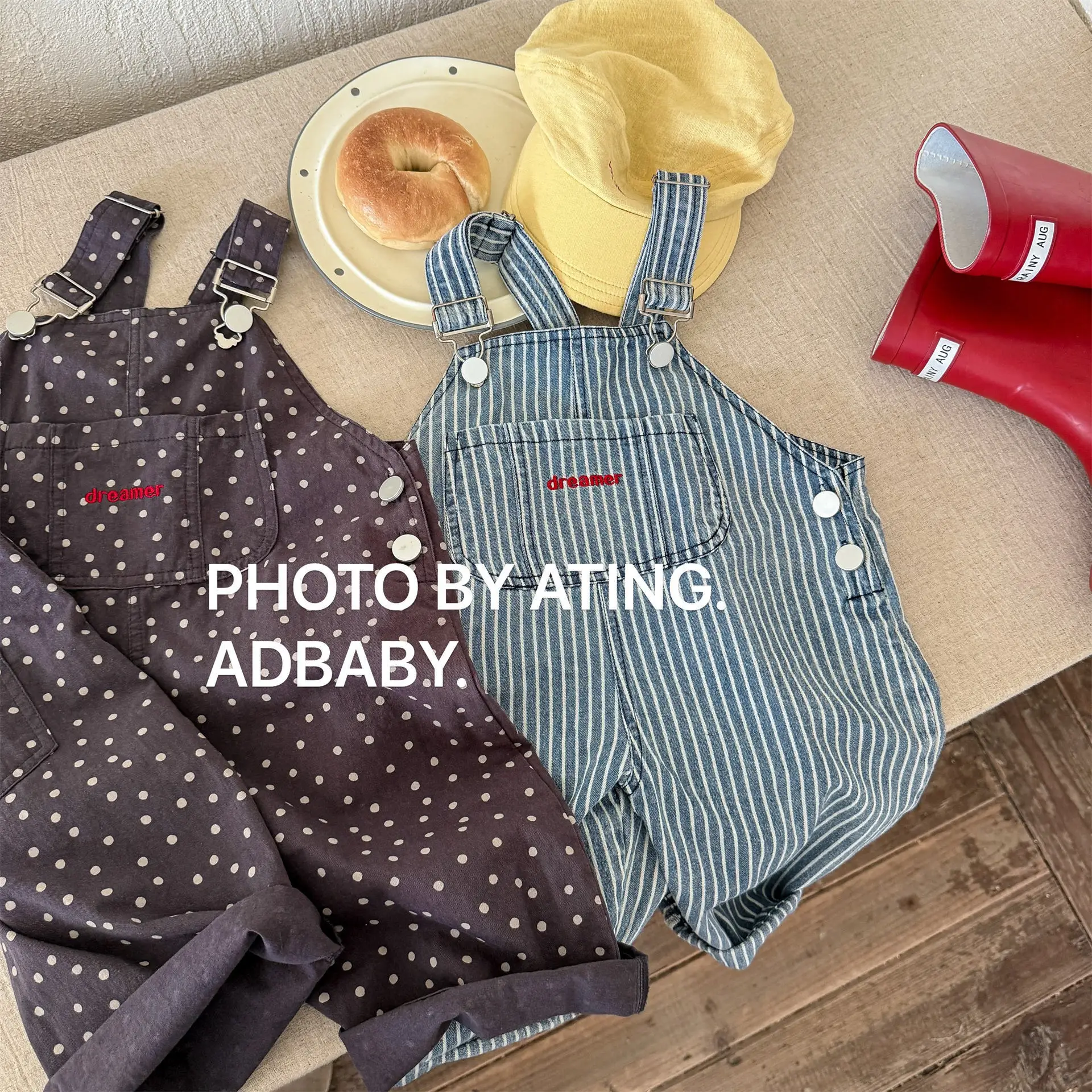 Корейские свободные комбинезоны для девочек, полосатые брюки с широкими штанинами, весенне-осенние новые детские комбинезоны на подтяжках для мальчиков, детские комбинезоны
Корейские свободные комбинезоны для девочек, полосатые брюки с широкими штанинами, весенне-осенние новые детские комбинезоны на подтяжках для мальчиков, детские комбинезоны