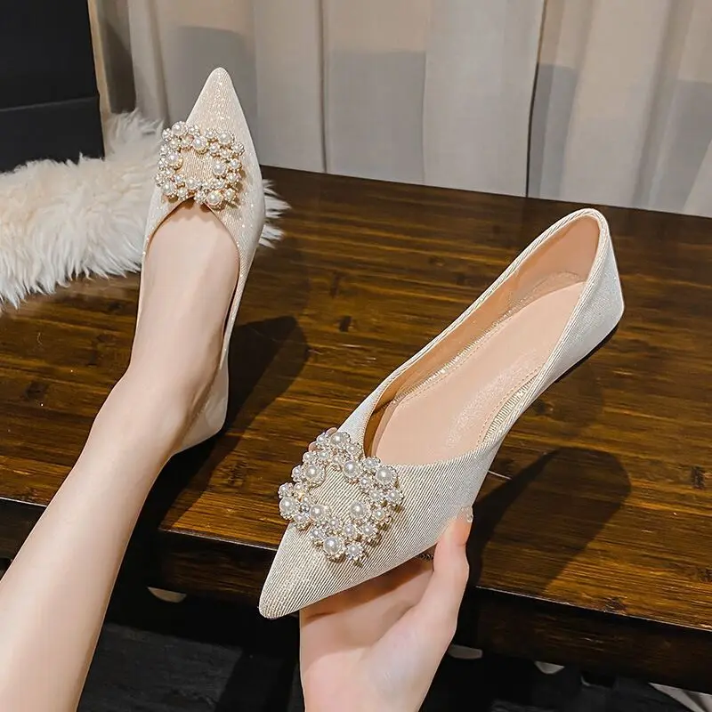 Versatile Fairy Style Pointed Toe Flat Women's Bridesmaid Ballet Flats Low-cut Soft Leather for Spring Summer 2026 New
Versatile Fairy Style Pointed Toe Flat Women's Bridesmaid Ballet Flats Low-cut Soft Leather for Spring Summer 2026 New
