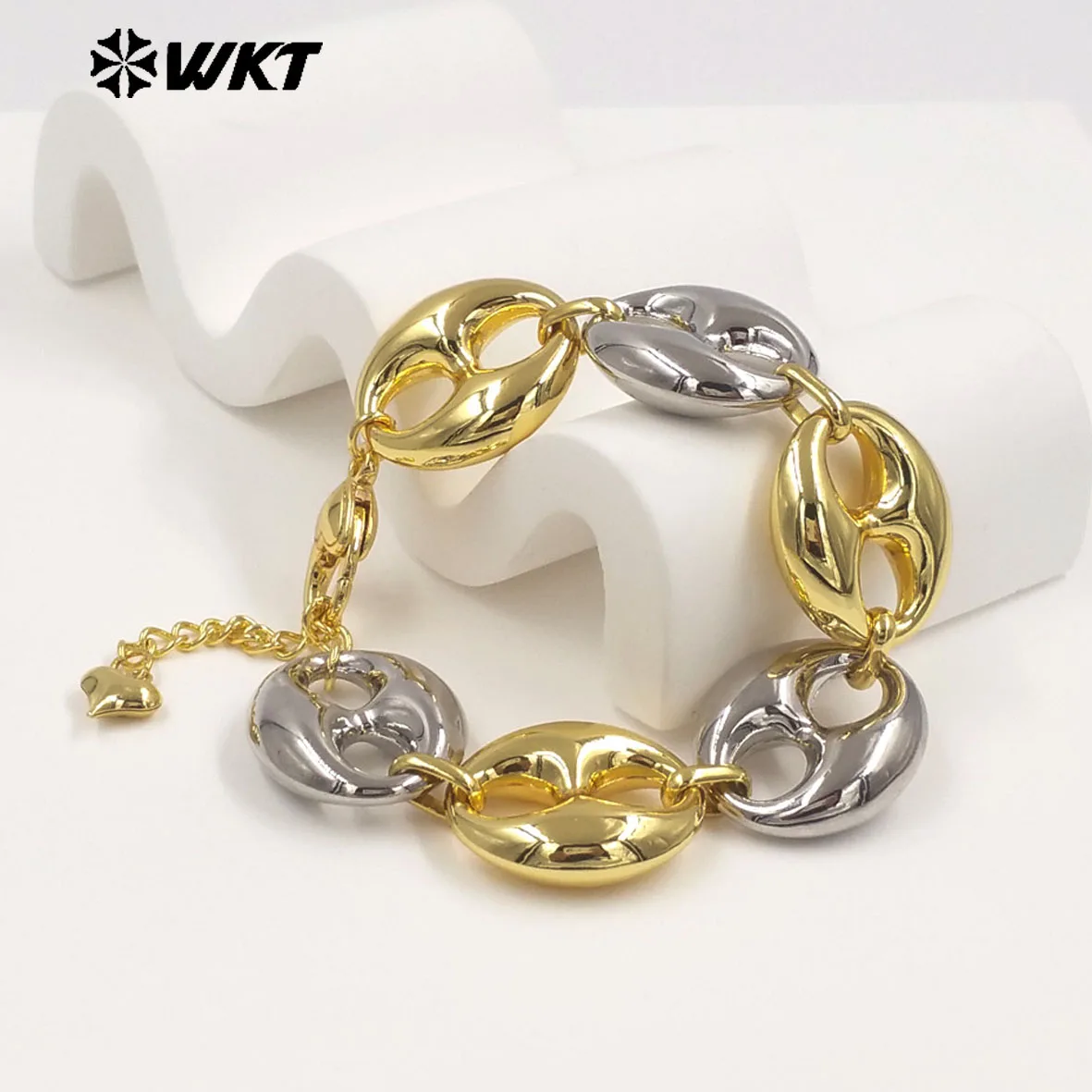 WT-JF377 Newest Wholesale Gold And Silver Plated Yellow Brass Pig Nose Shape Metal Bracelet For Women Trendy Accessories
WT-JF377 Newest Wholesale Gold And Silver Plated Yellow Brass Pig Nose Shape Metal Bracelet For Women Trendy Accessories