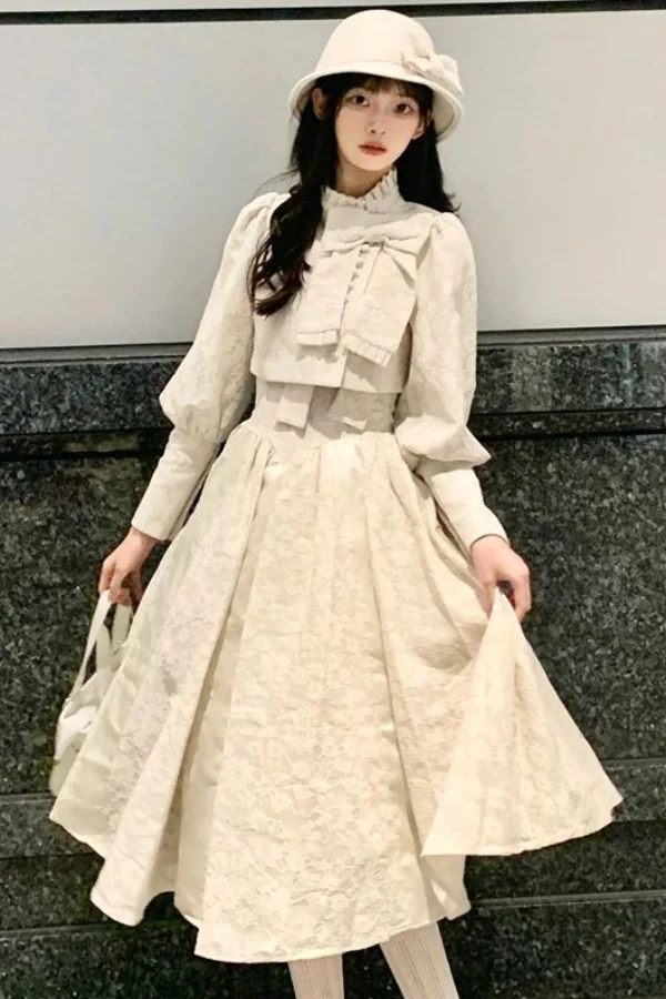 French Elegant Tweed Two-Piece Set for Women Vintage Socialite Style Spring/Fall Outfit with High-End Long Skirt & Dressy Jacket
French Elegant Tweed Two-Piece Set for Women Vintage Socialite Style Spring/Fall Outfit with High-End Long Skirt & Dressy Jacket