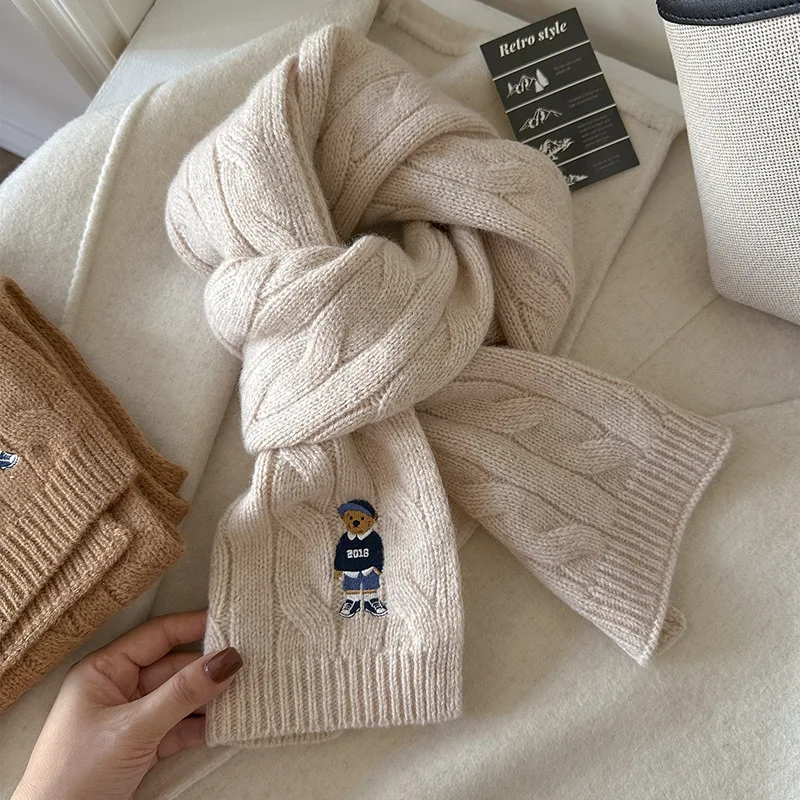 Твист классика! Шарф из мериносовой шерсти в стиле ретро, британский шарф из чистой шерсти с вышивкой, новая зимняя пара, высокий смысл
Твист классика! Шарф из мериносовой шерсти в стиле ретро, британский шарф из чистой шерсти с вышивкой, новая зимняя пара, высокий смысл